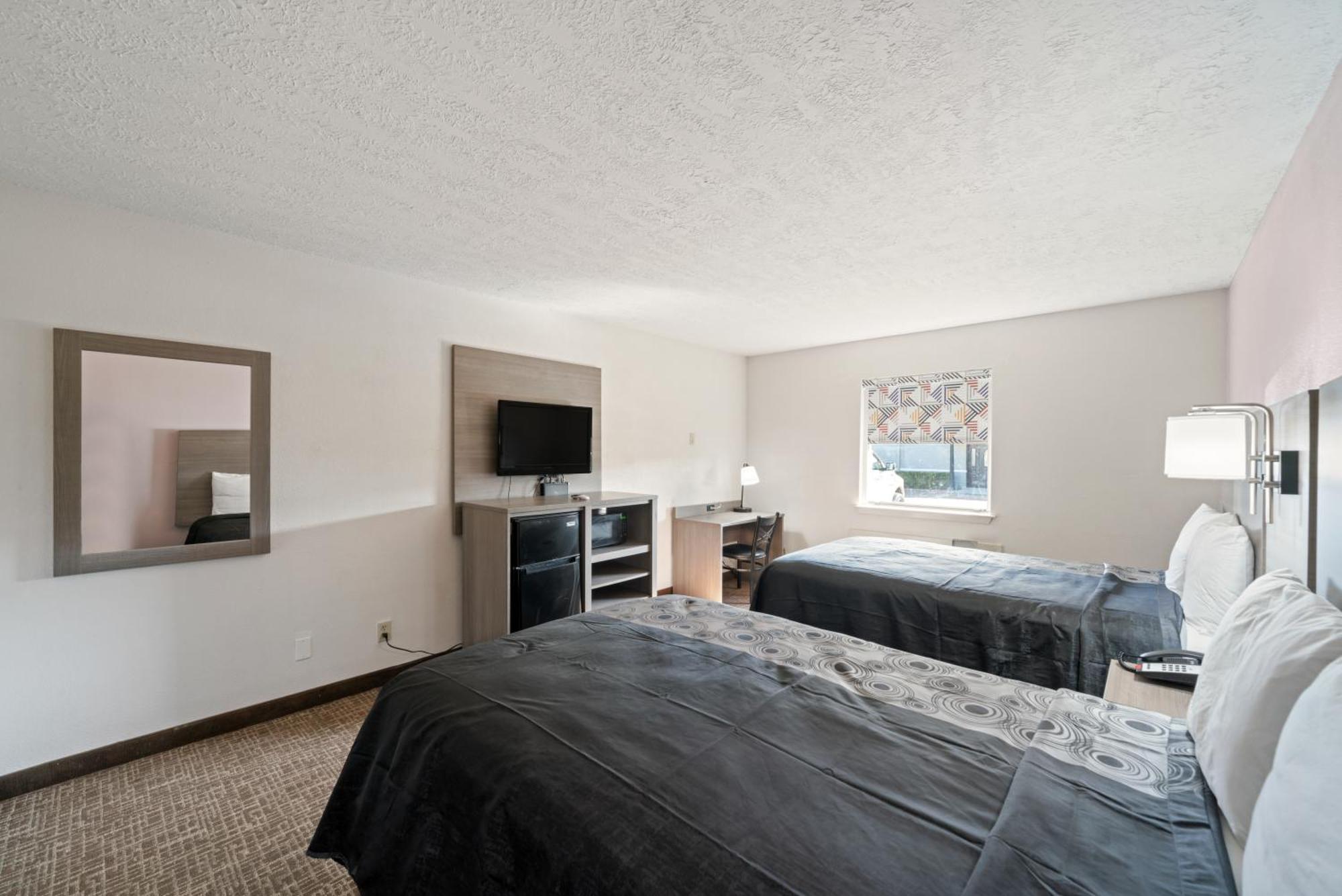 Americas Best Value Inn & Suites Бренем Экстерьер фото
