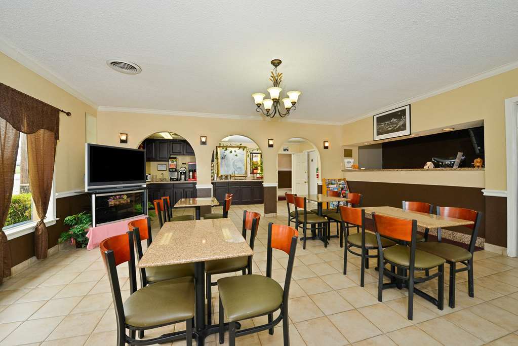 Americas Best Value Inn & Suites Бренем Интерьер фото
